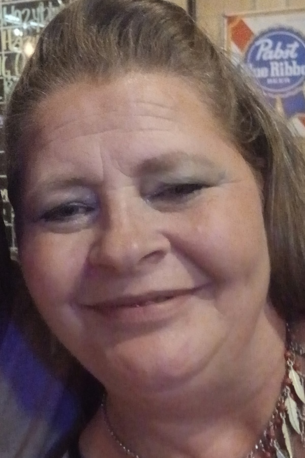 Cruise Brothers Travel Agent Bobbie Carter